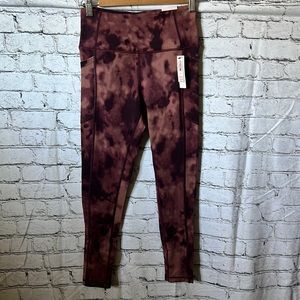 VICTORIA'S SECRET
Essential Pocket Legging